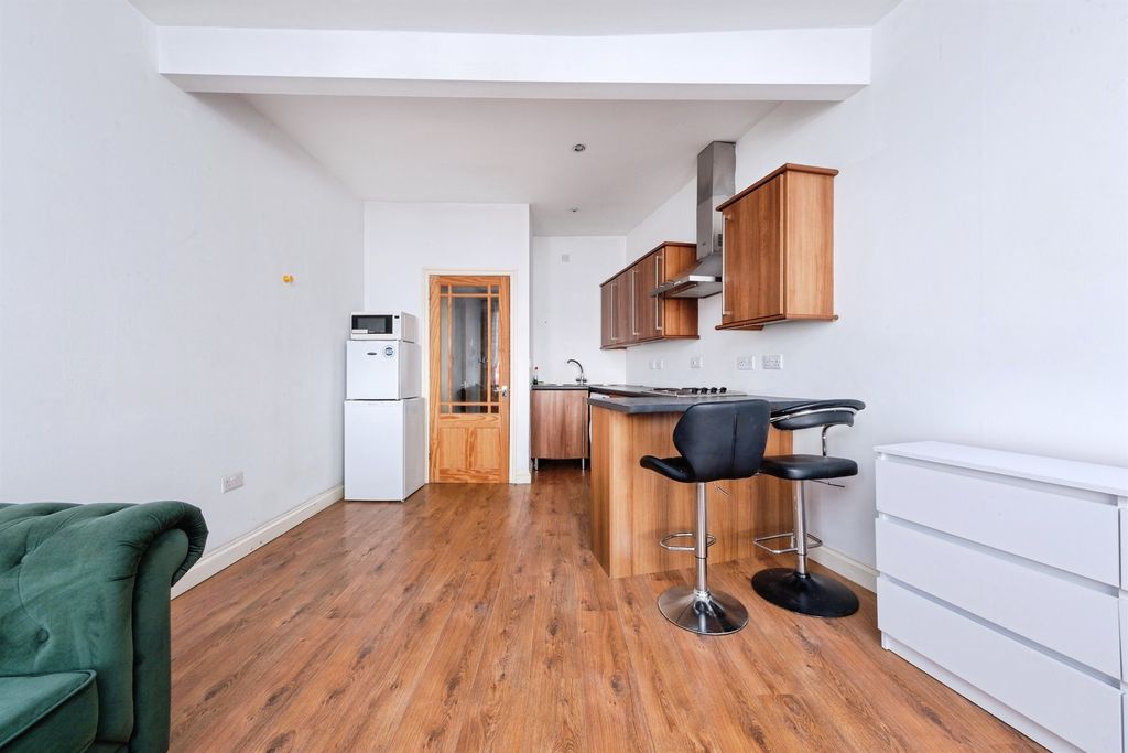 Additional image 5 of 1 bed flat for saleWest Street, Buckingham MK18