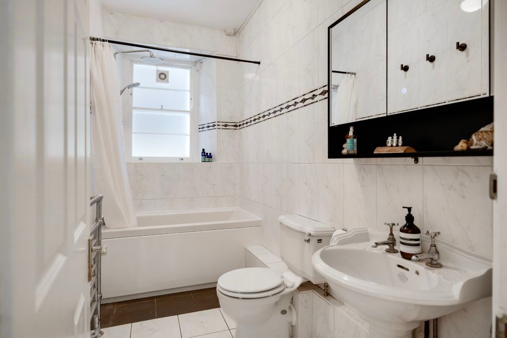Additional image 13 of 3 bed flat for salePembroke Road, Clifton, Bristol BS8