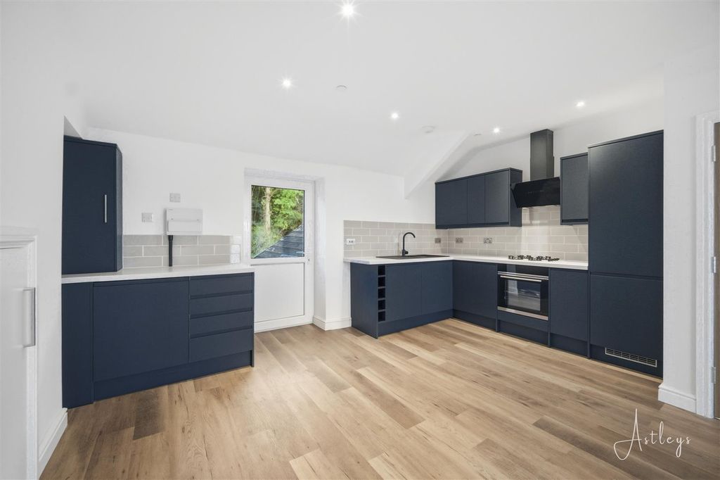 Additional image 5 of 2 bed flat for sale144 Overland Road, Mumbles, Swansea SA3