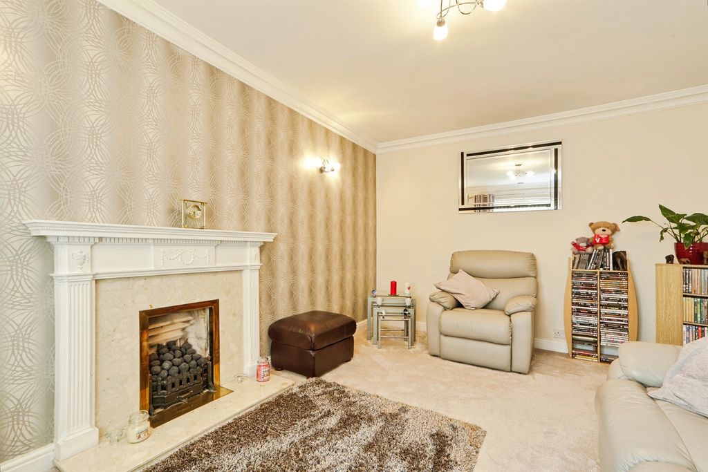 Additional image 3 of 4 bed detached house for saleMount Pleasant, Bramley, Leeds LS13