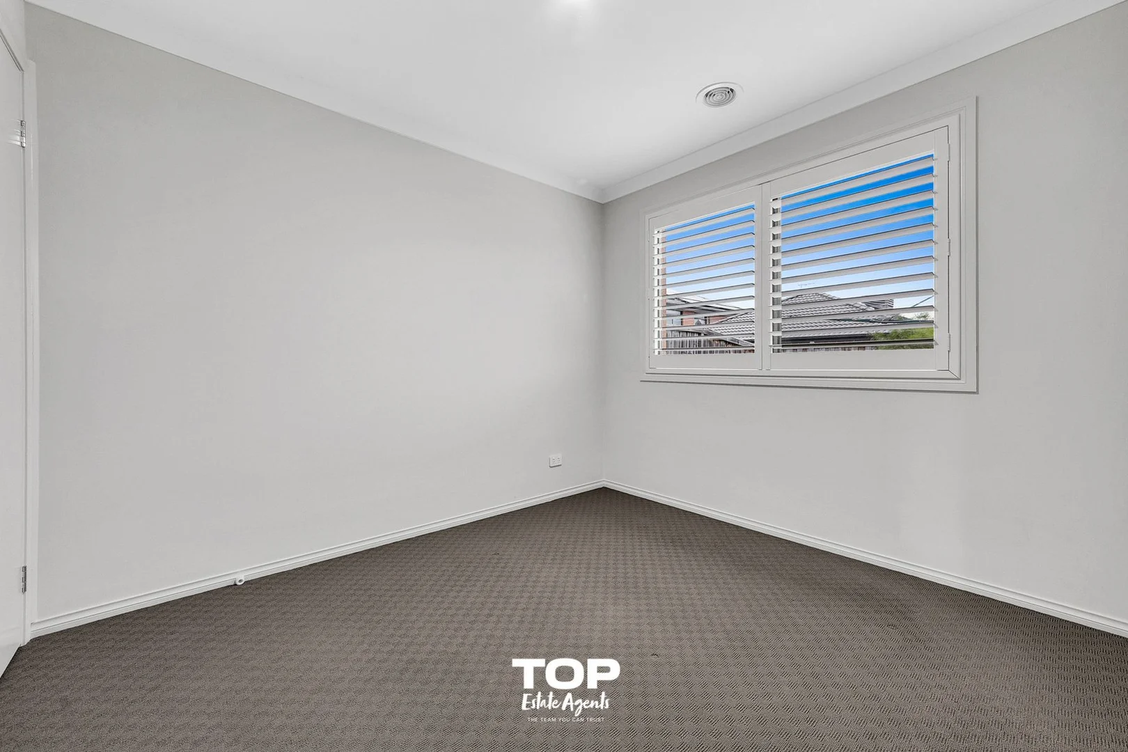 Additional image 10 of 6 Whinstone Avenue, Clyde VIC 3978