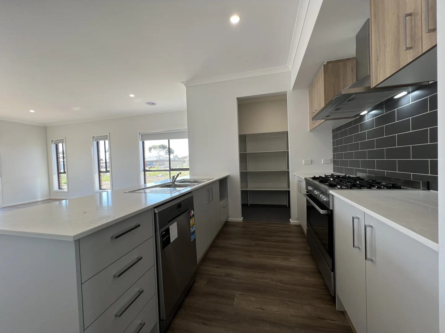 5 Aaron Road, Tarneit VIC 3029