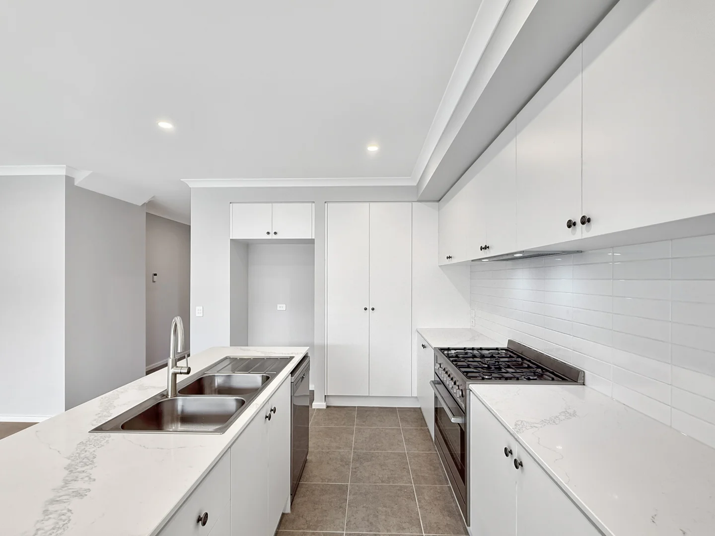 11 Wagtail Walk, Wollert VIC 3750 photo 3