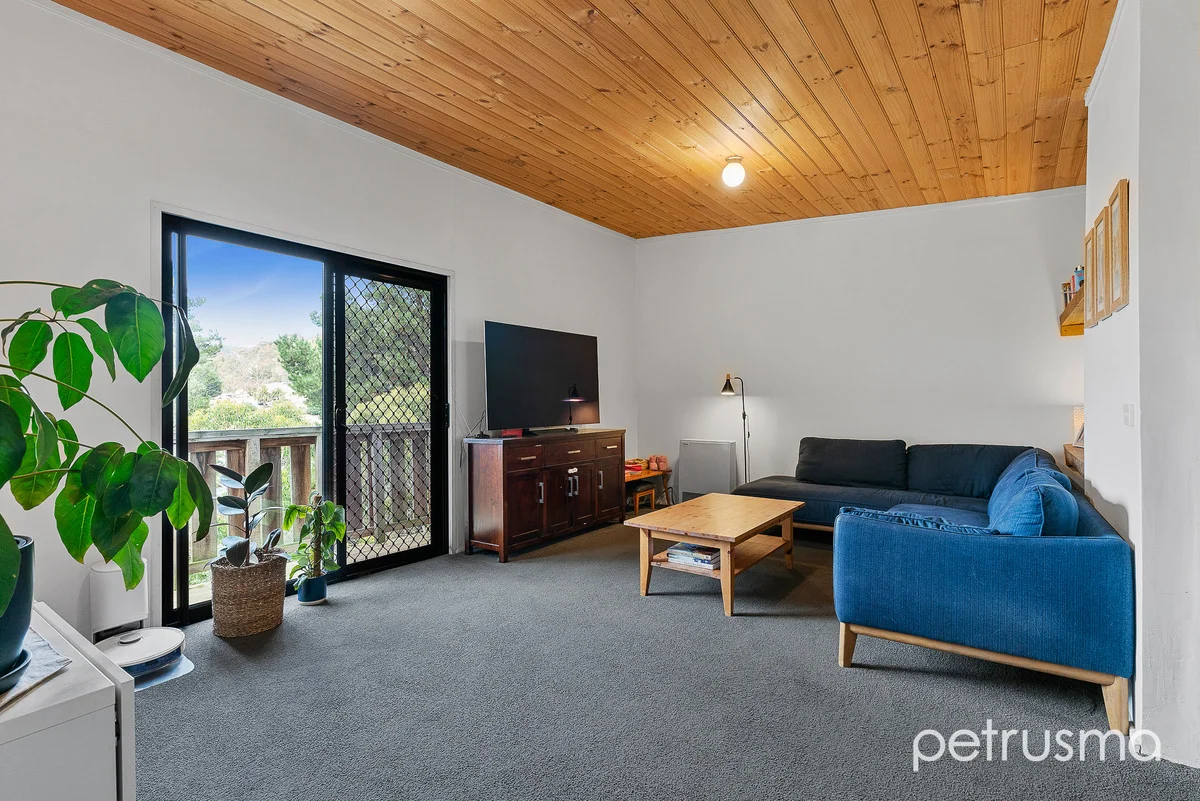 Additional image 3 of 2/11a Daly Road, Lenah Valley TAS 7008