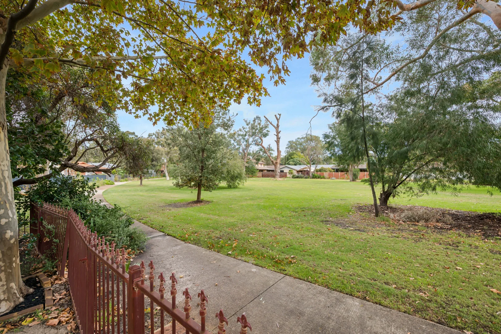 Additional image 24 of 82 Regency Drive, Thornlie WA 6108