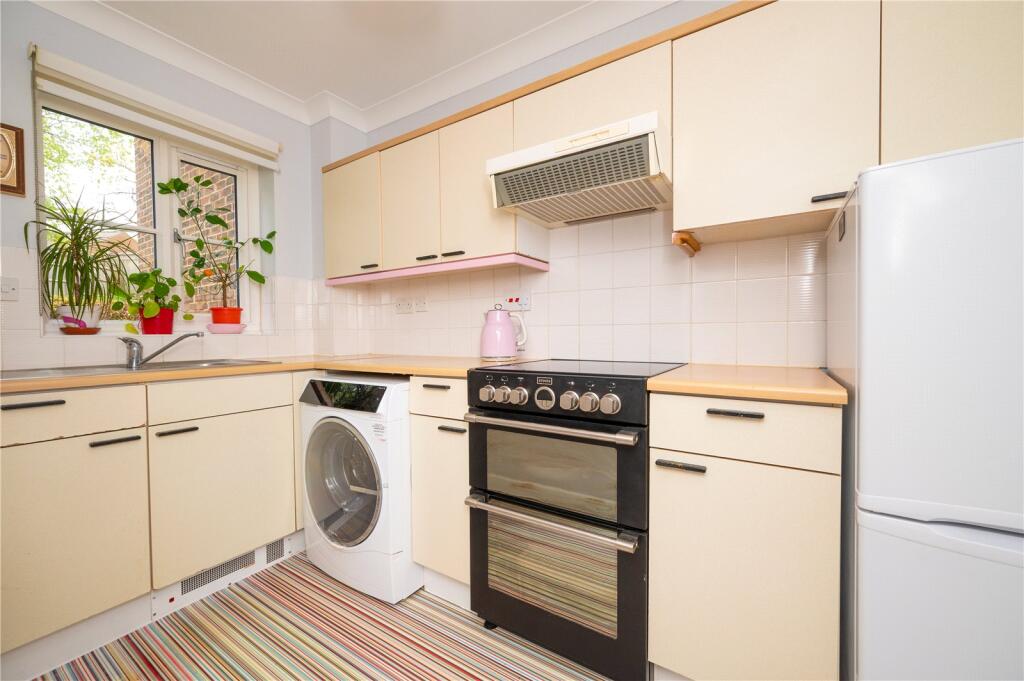 Mount Pleasant, St. Albans, Hertfordshire photo 3
