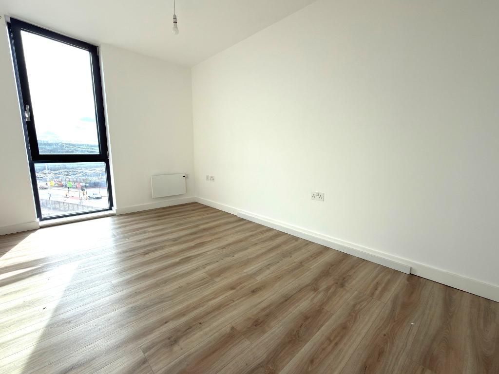 Additional image 6 of 1 bed flat for saleChevette Court, Kimpton Road, Luton, Bedfordshire LU2