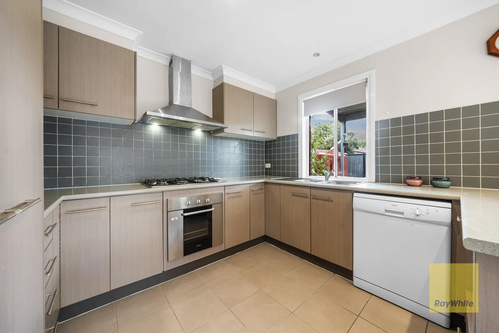 Additional image 10 of 34 Manderston Avenue, Derrimut VIC 3026