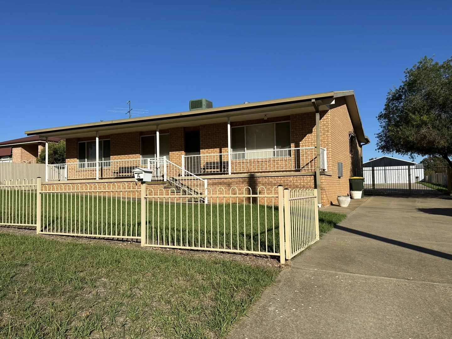 5 Bundarbo Street, Harden NSW 2587