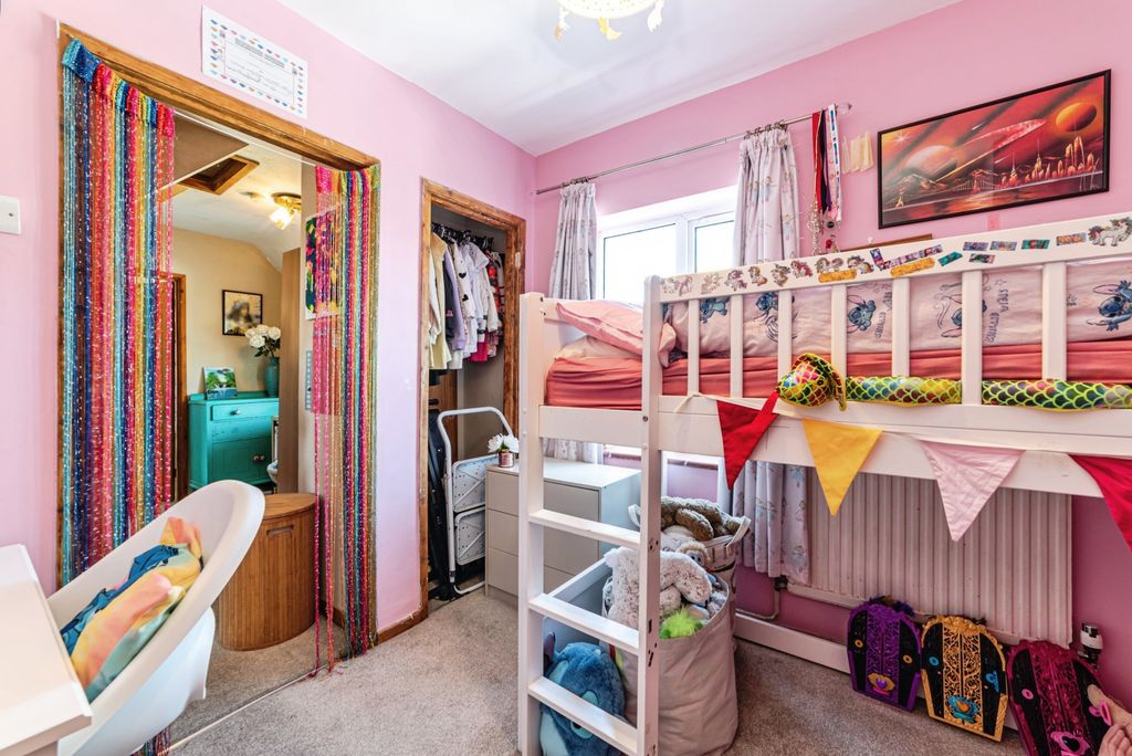 Additional image 14 of 3 bed semi-detached house for saleWestfield Crescent, Thatcham RG18