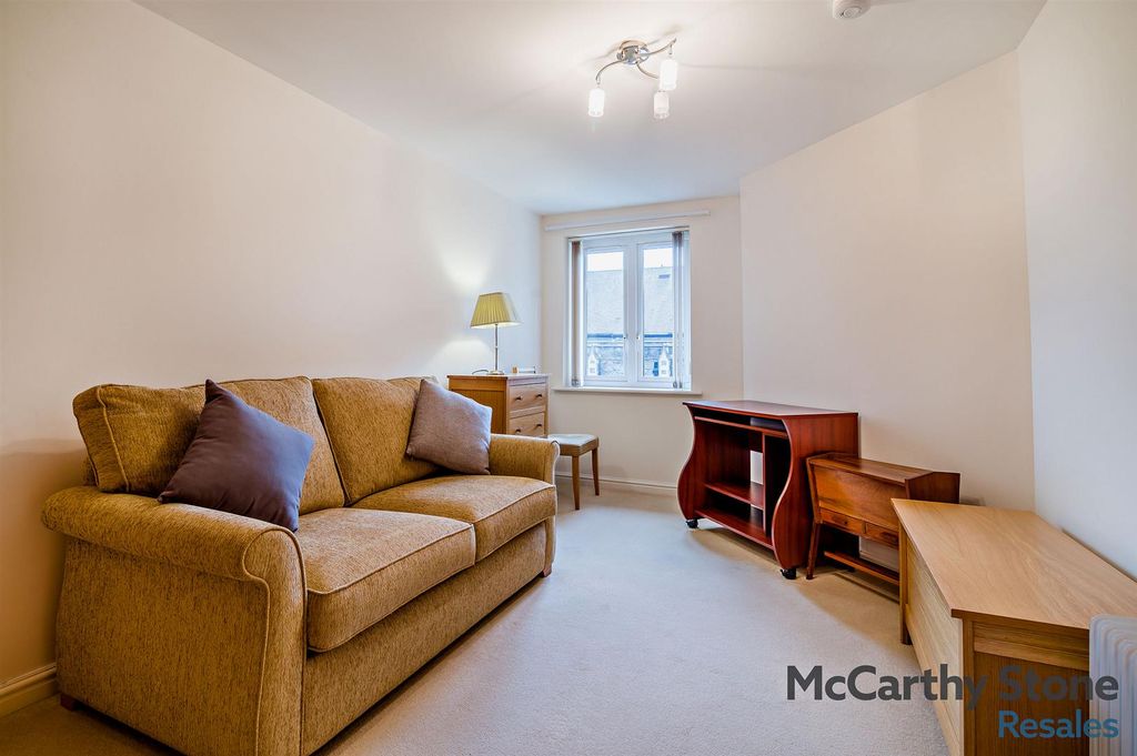 Additional image 9 of 2 bed flat for saleCabot Court, Bath Road, Longwell Green, Bristol BS30