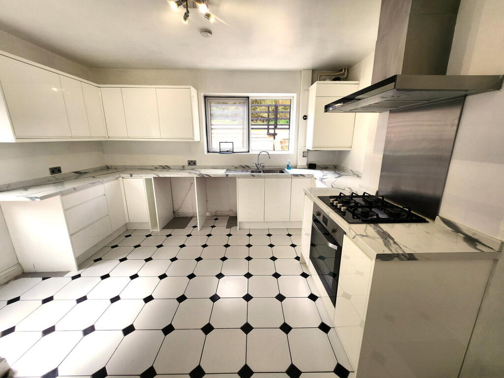 Additional image 3 of Stourdell Road, Halesowen, B63 2AN