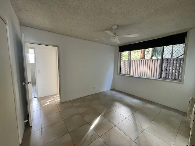 Additional image 6 of 2/40 Darrambal Street, Surfers Paradise QLD 4217