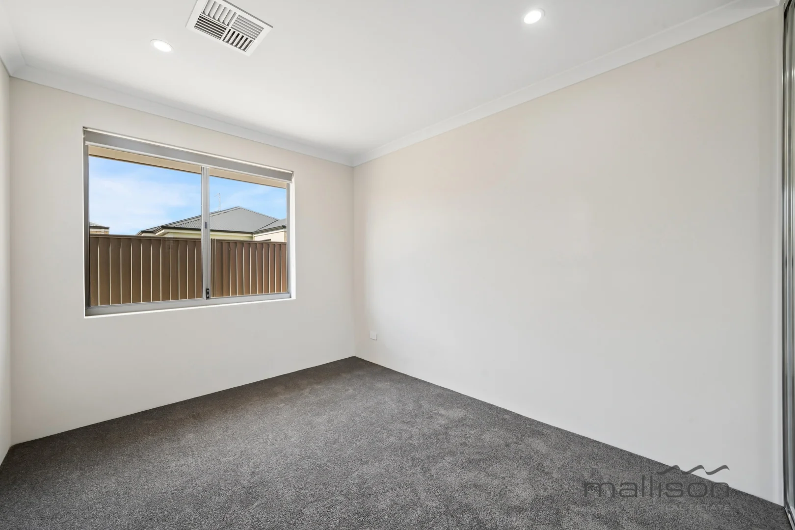 40 Ambient Approach, Southern River WA 6110 photo 5
