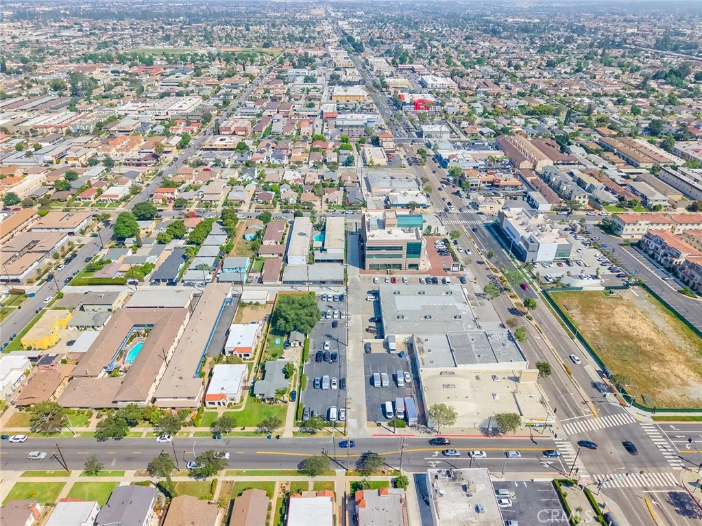 1673 W Valley Blvd, Alhambra, CA 91803