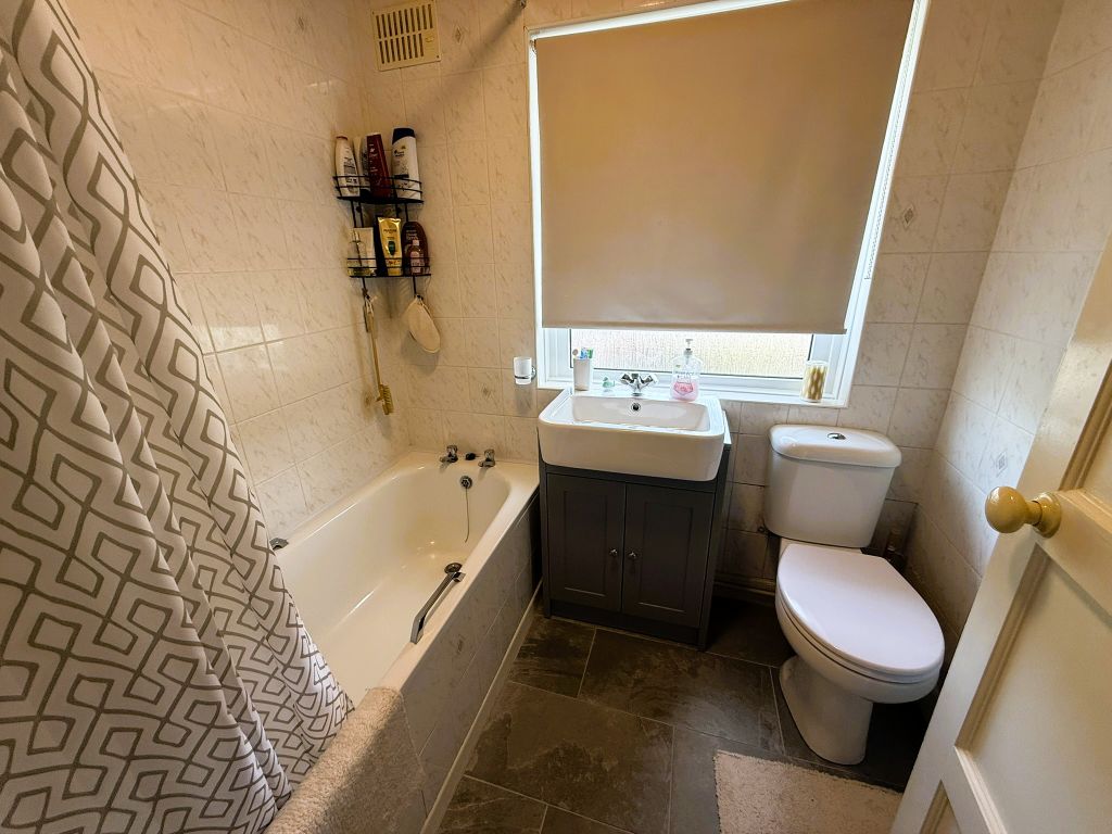 Additional image 9 of 3 bed flat for saleQueens Road, Aberystwyth SY23
