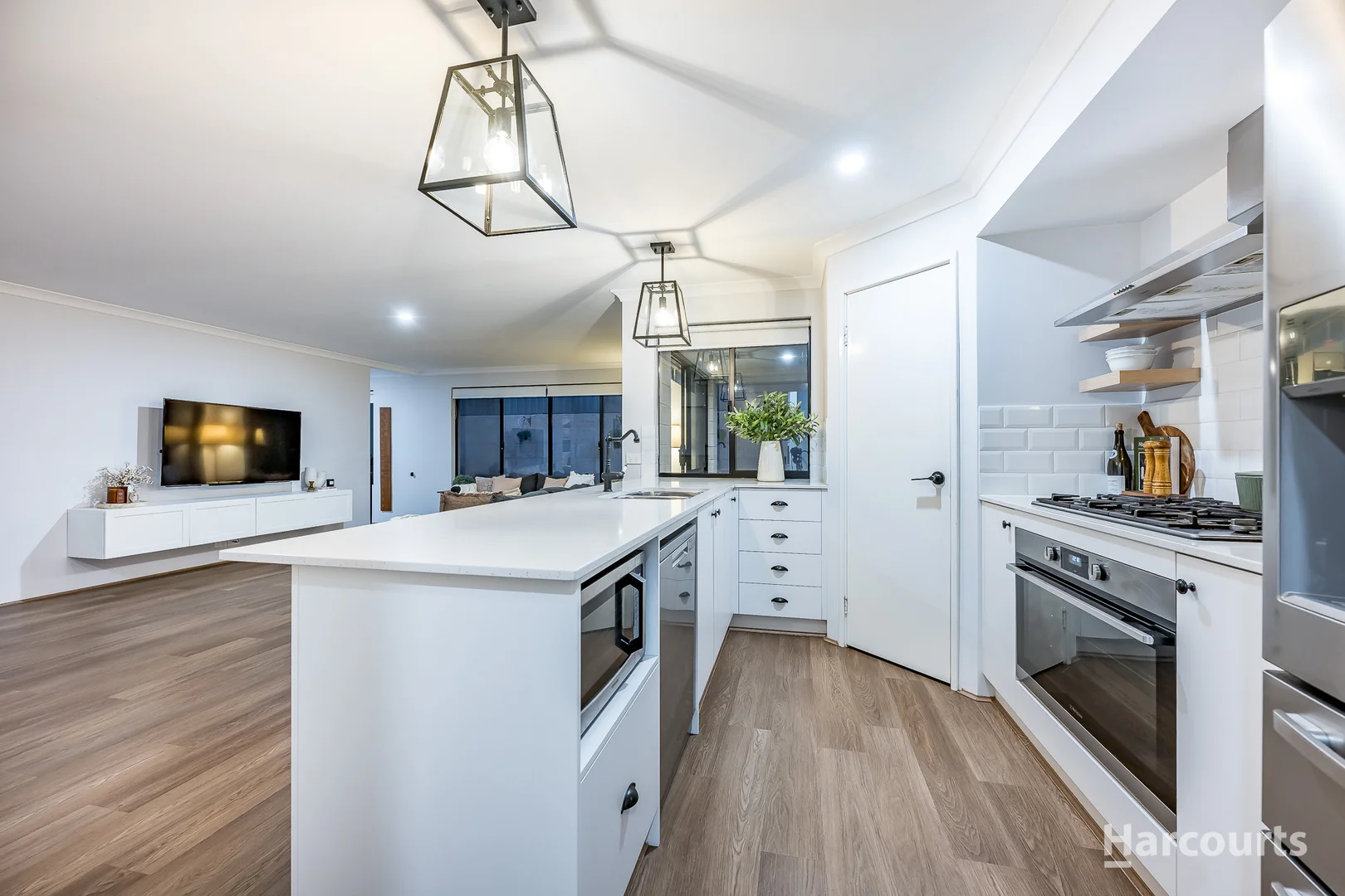Additional image 8 of 93 Leeward Avenue, Eglinton WA 6034