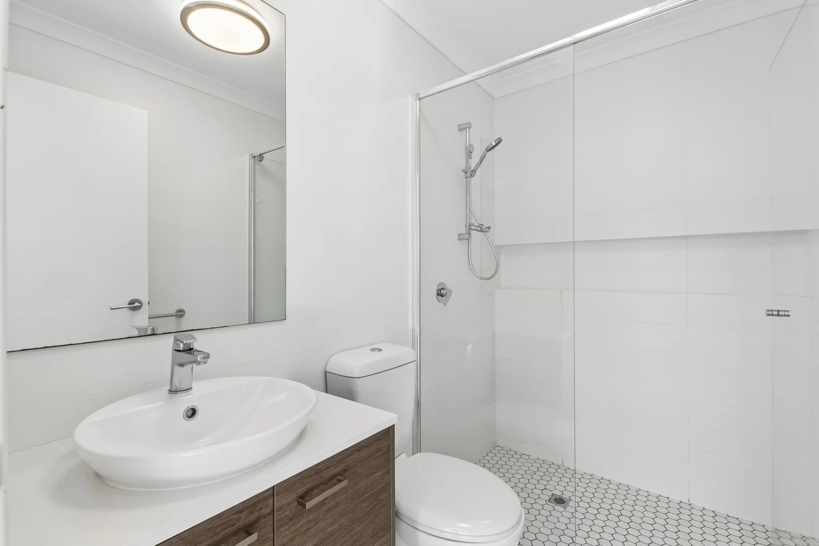 Additional image 11 of 2/151 Huntriss Road, Doubleview WA 6018