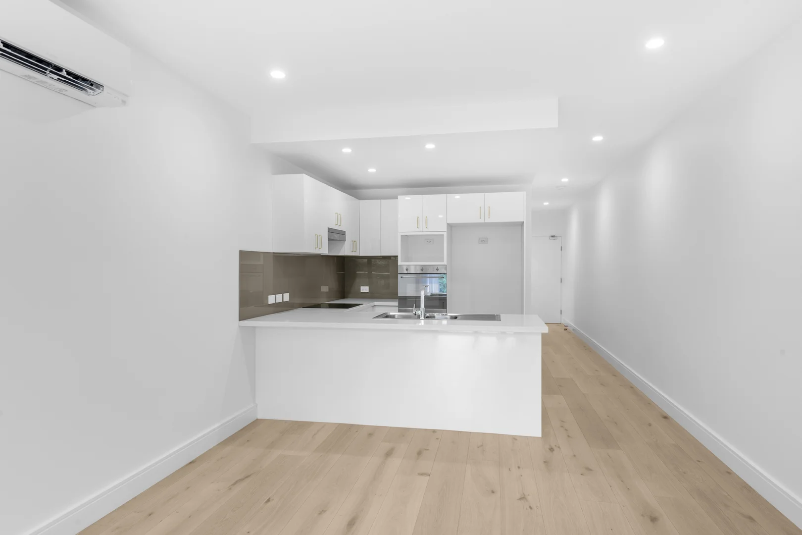 18/11 Stephens Street, Morningside QLD 4170 photo 2
