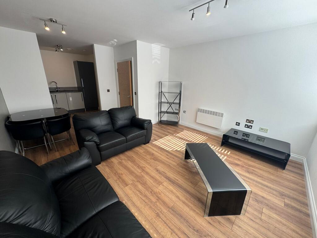 Mint Drive, Hockley, B18 photo 2