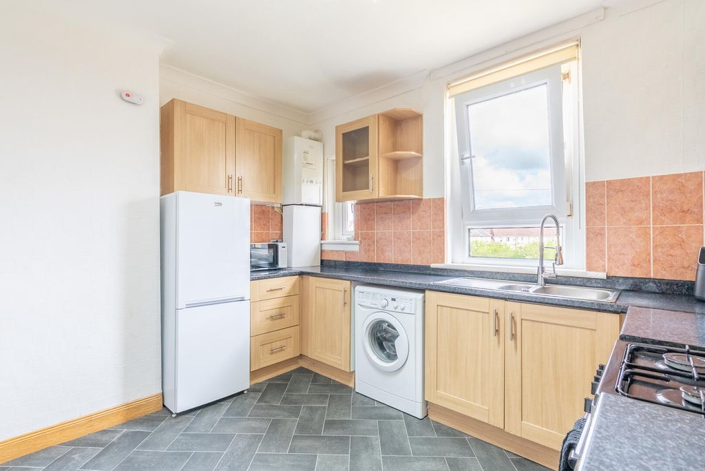 Additional image 7 of 3 bed flat for saleMotherwell Road, Bellshill ML4