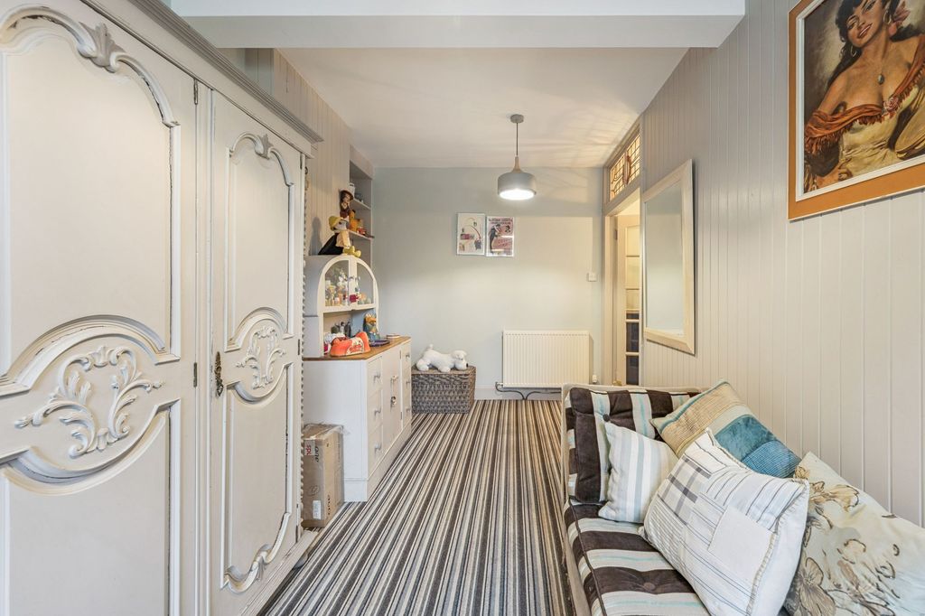 Additional image 16 of 3 bed flat for saleThe Crescent, Dunblane FK15