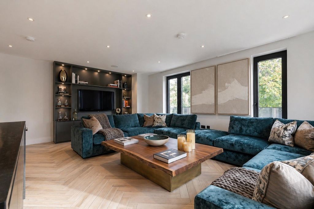 Additional image 4 of 3 bed flat for saleParabola Road, Cheltenham, Gloucestershire GL50