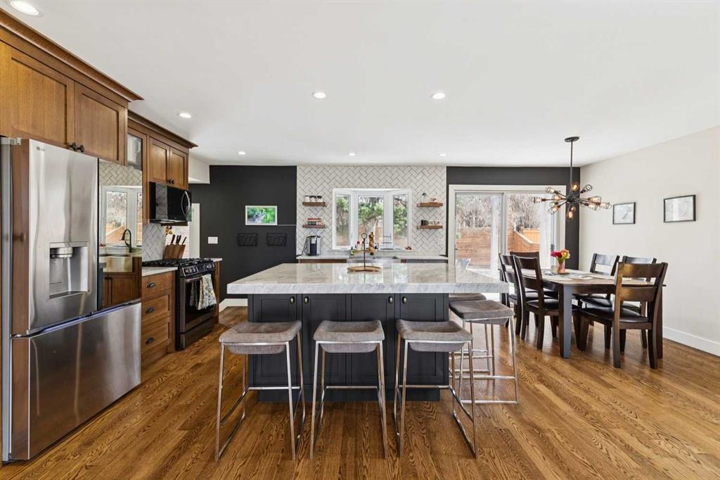 Additional image 5 of 28 Calandar Road NW, Calgary, AB, T2L 0P6