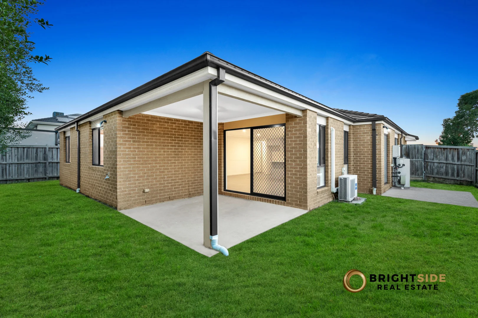 Additional image 12 of 40 Elmtree Cres, Clyde North VIC 3978