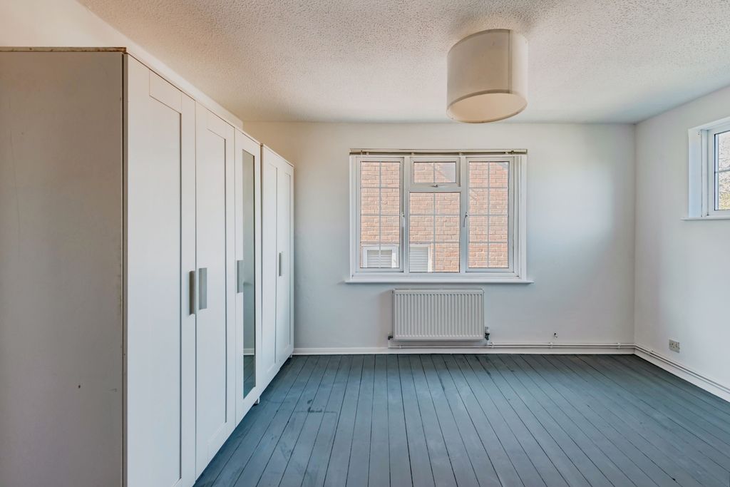 Additional image 5 of 1 bed terraced house for saleEstcots Drive, East Grinstead RH19