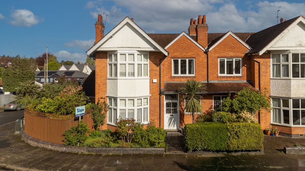 4 bed semi-detached house for saleHolmfield Road, Leicester LE2