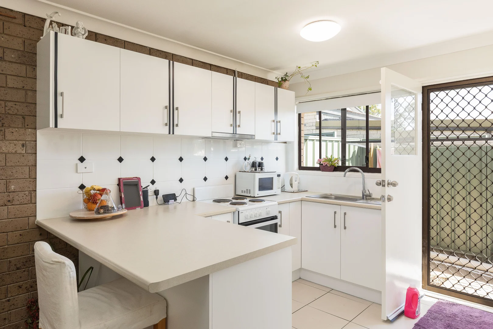 2/6 Albert Street, Eagleby QLD 4207 photo 3