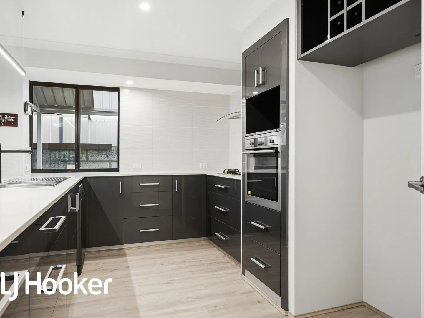 77 Manchester Drive, Hocking WA 6065