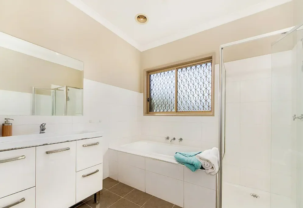 Additional image 5 of 16 Barringo Way, Caroline Springs VIC 3023