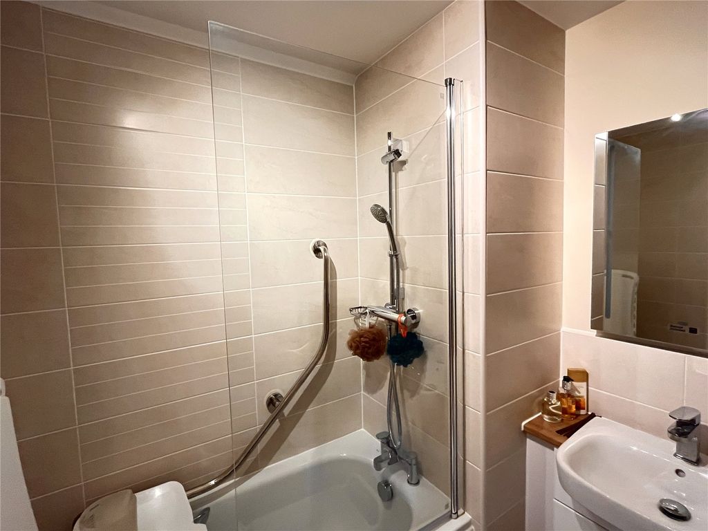 Additional image 12 of 2 bed flat for saleWenlock Road, Shrewsbury, Shropshire SY2