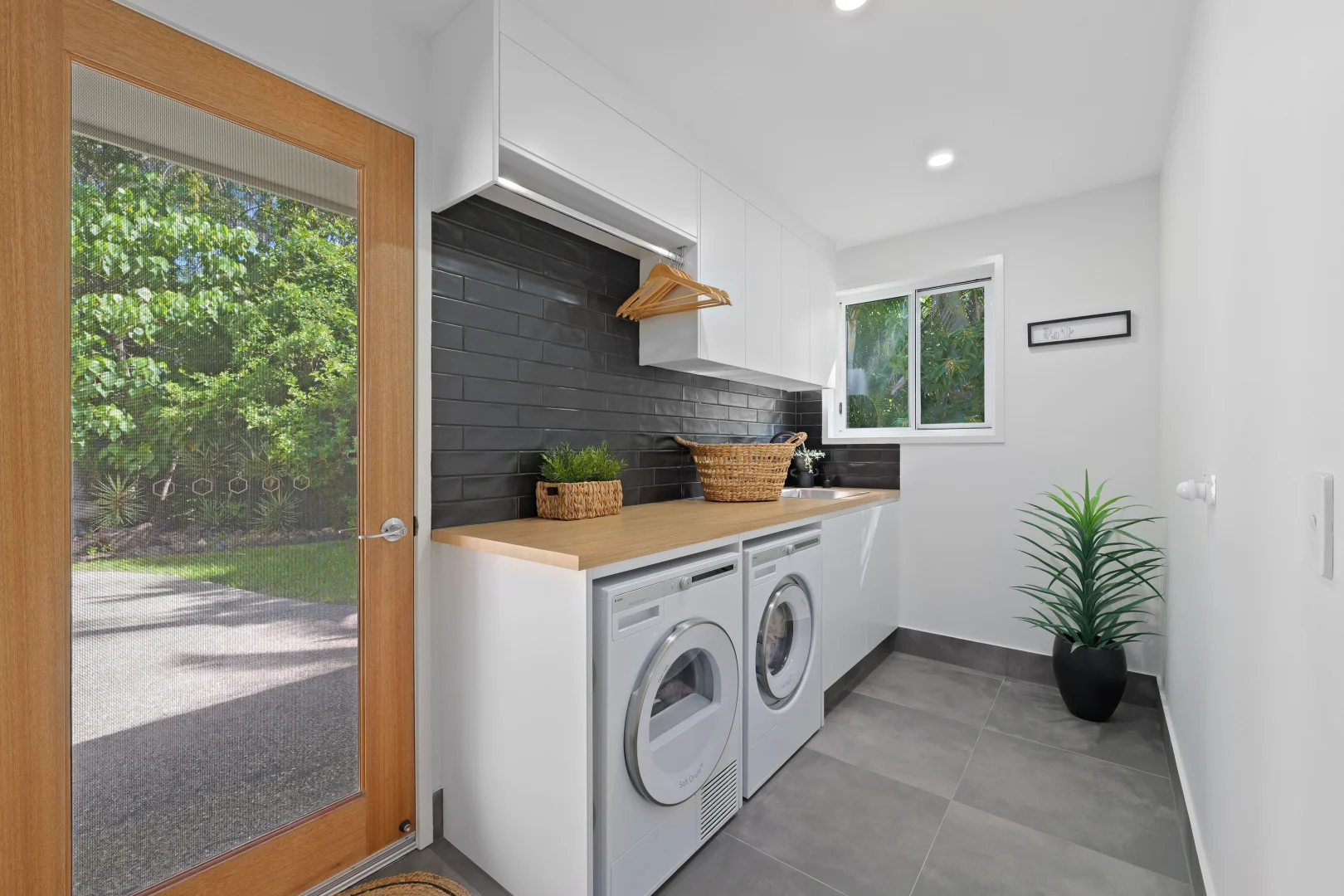 Additional image 21 of 125 Roderick Street, Moffat Beach QLD 4551
