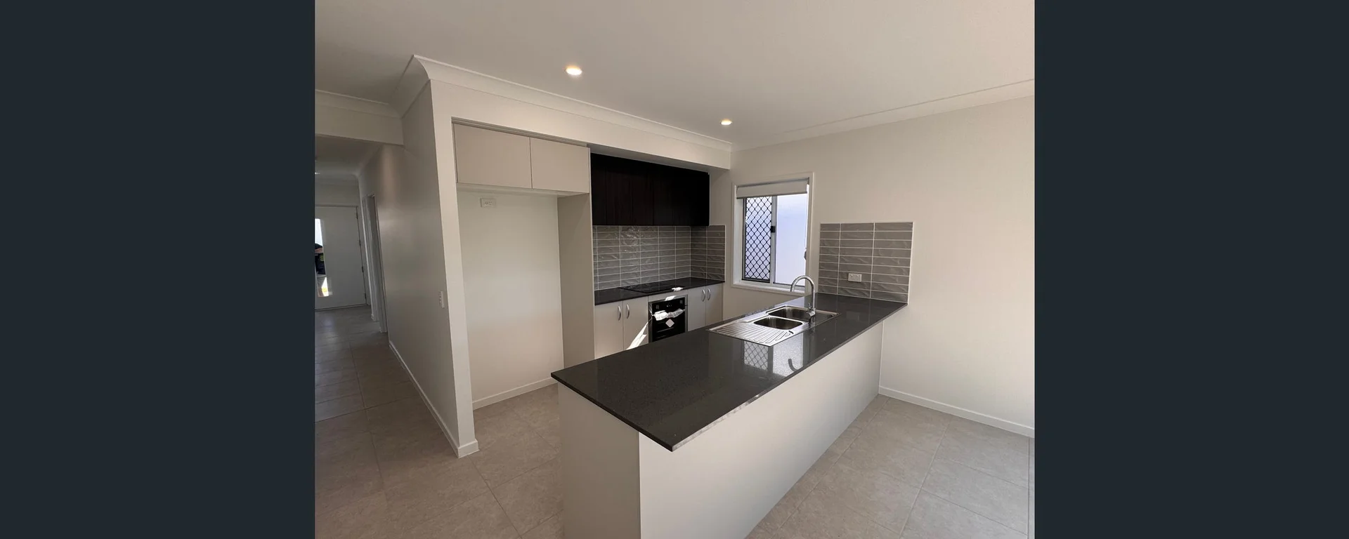 6 Midnight St, Ripley QLD 4306 photo 4