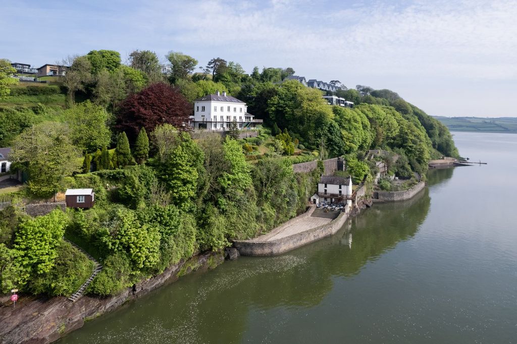 出售4卧室独立屋，Cliff Road，Laugharne，Carmarthen SA33