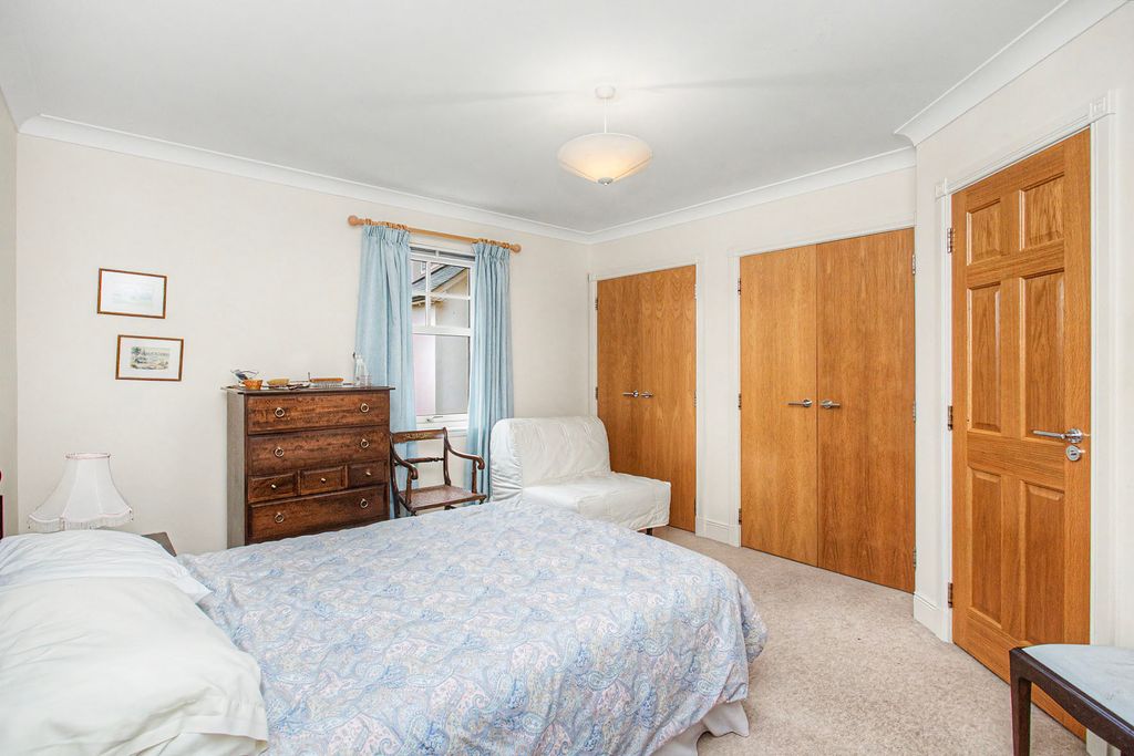 Additional image 7 of 2 bed flat for sale10 Provost Kirkpatrick Court, Peebles EH45