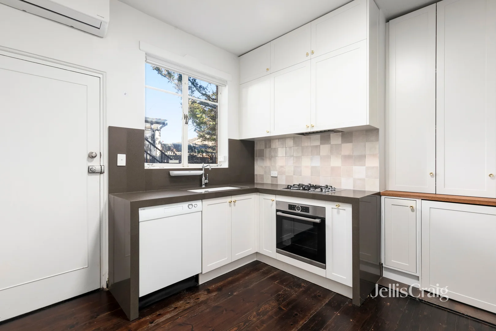 Additional image 2 of 2/31 Mercer Road, Armadale VIC 3143