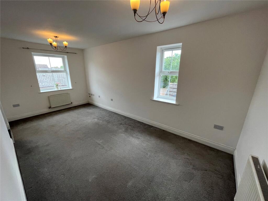Snitterfield Drive, Shirley, Solihull, West Midlands, B90 photo 3