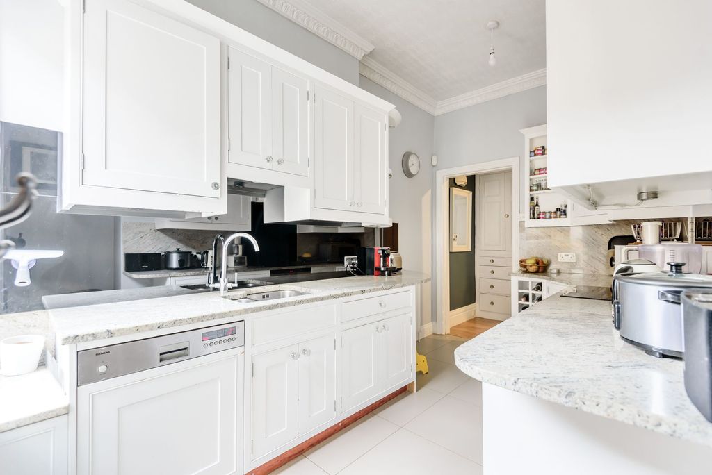 Additional image 2 of 4 bed terraced house for saleDragon Parade, Harrogate HG1