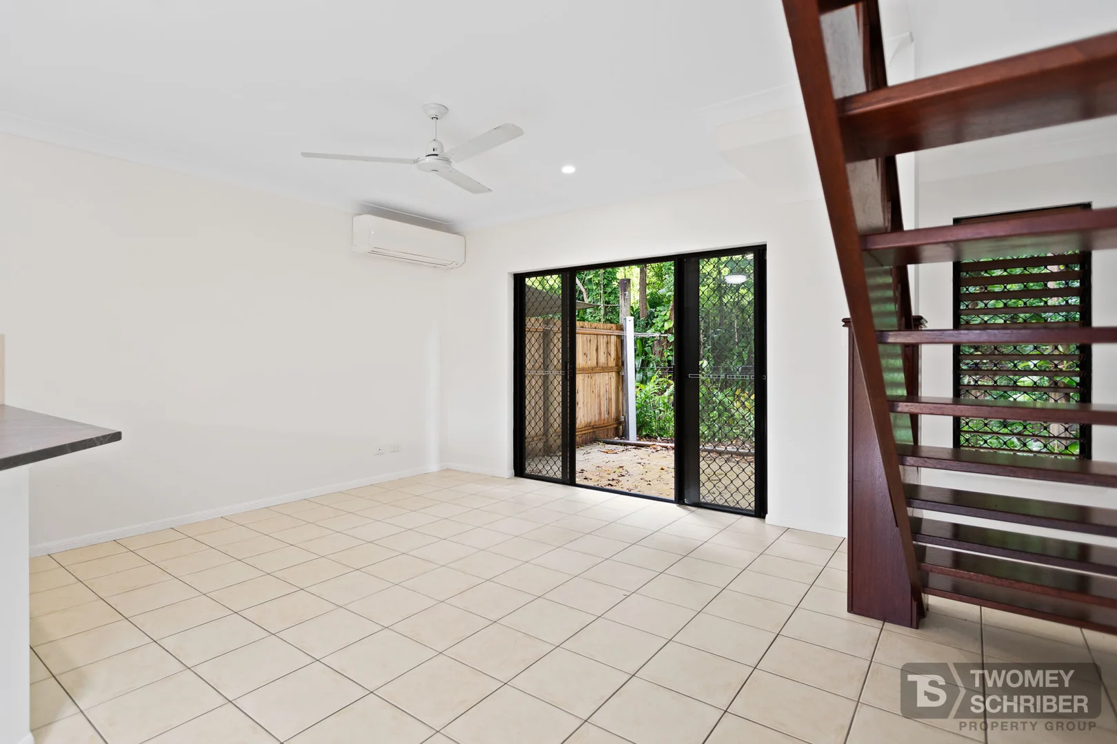 Additional image 3 of 1/11-19 Stratford Parade, Stratford QLD 4870