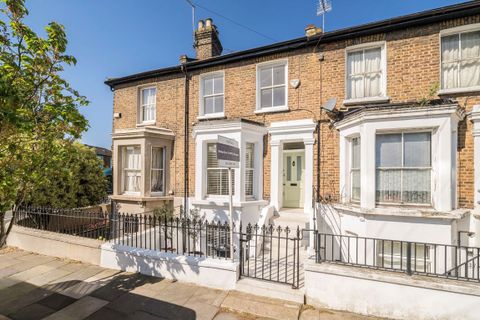 Myrtle Road, Acton W3