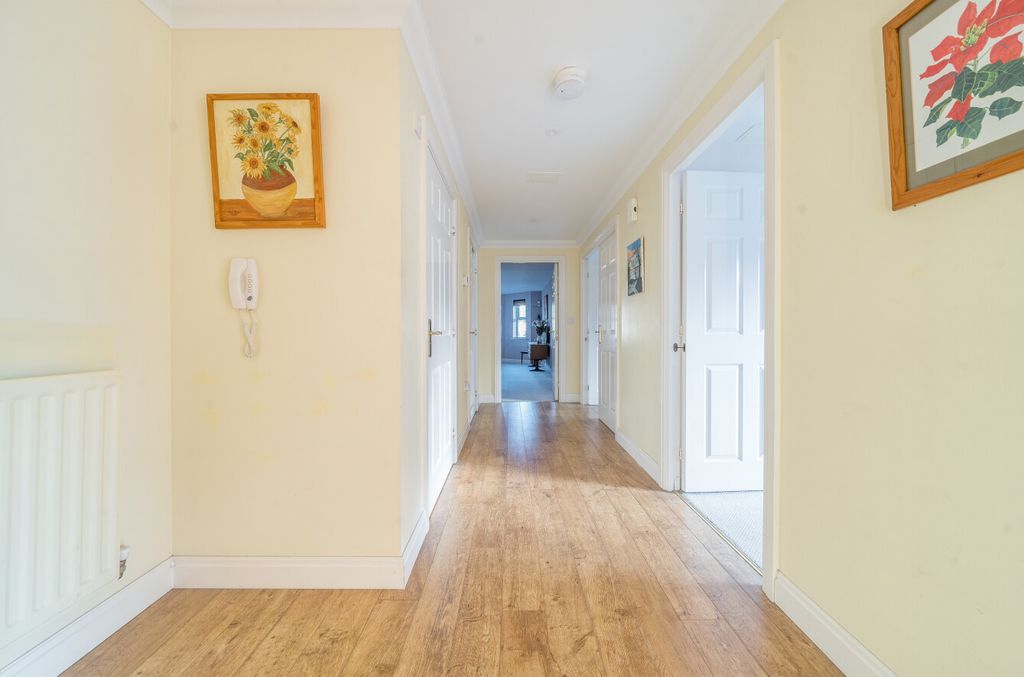 Additional image 8 of 3 bed flat for saleMarshall Square, Banister Park, Southampton, Hampshire SO15