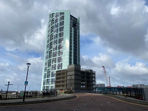 Princes Parade, Liverpool L3, Parking/garage to rent