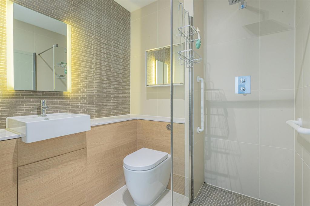 Additional image 6 of 2 bed flat for saleBirch Close, Corsham SN13