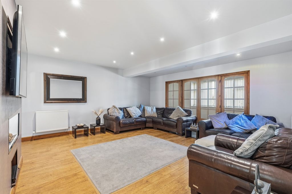 Additional image 11 of 4 bed detached house for saleHodney Road, Eye, Peterborough PE6