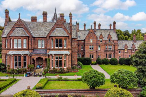Ye Priory Court, Liverpool L25