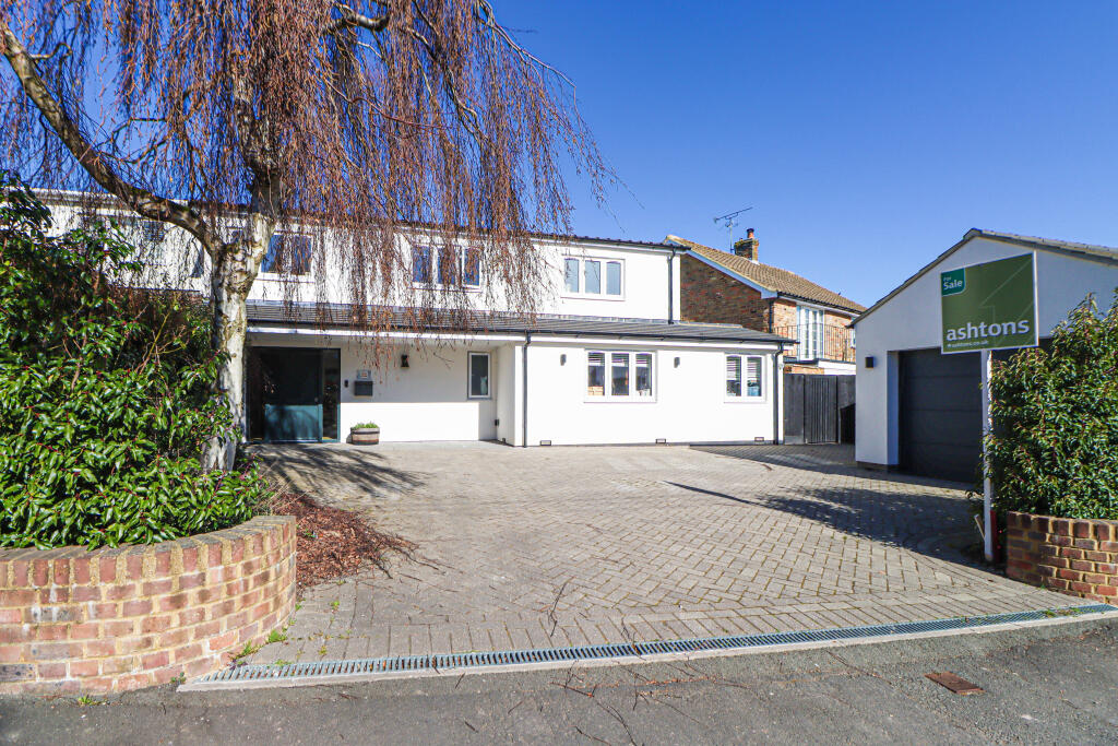Station Road, Harpenden, Harpenden, AL5